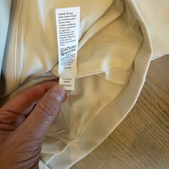 SPANX Opacity Crepe Wrap Blazer, Size M, NWT, Parchment color - Picture 4 of 8